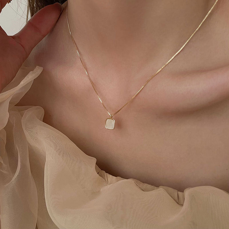 Sophie Gold Necklace Pearl Pendant